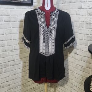 Black/White SZ L Blouse